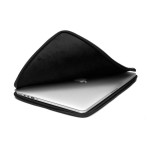 BOOQ Mamba juodas dėklas tinkantis MacBook Pro 15