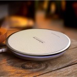 Nillkin bevielio įkrovimo stotelė Leather White
