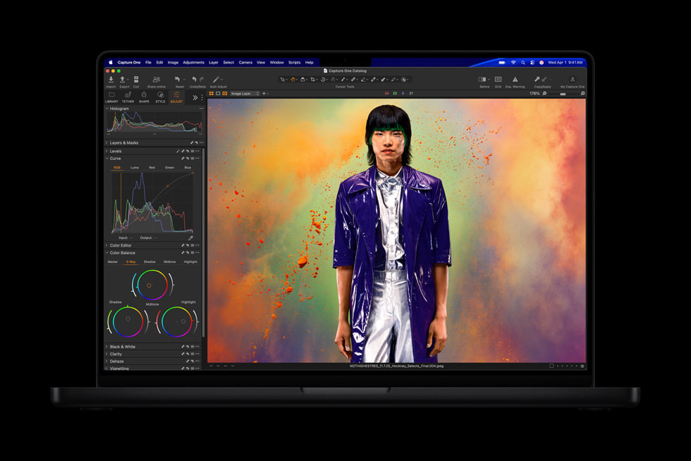 MacBook Pro su M5 Pro ir M5 Max lustais