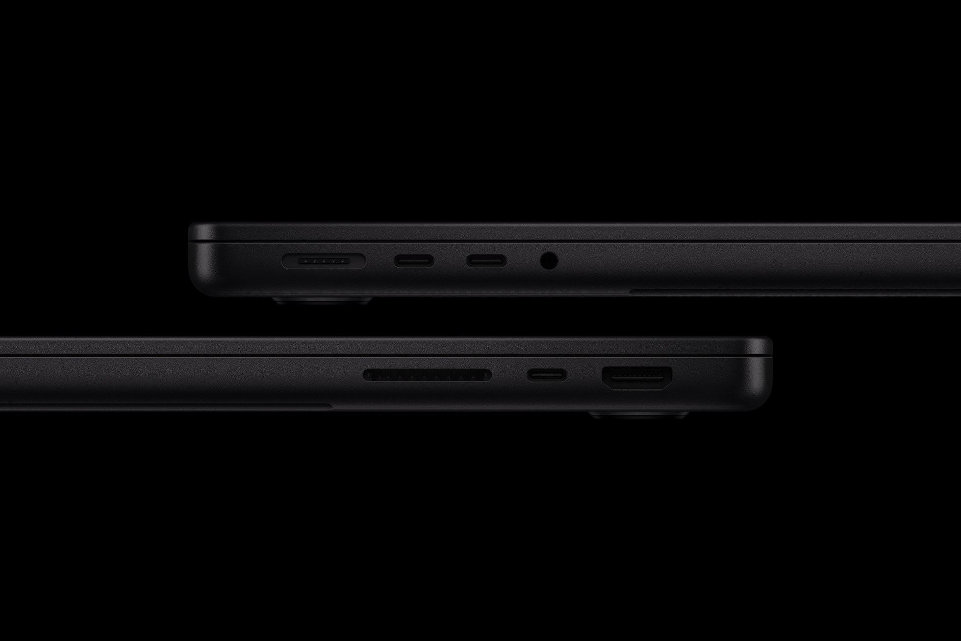 MacBook Pro su M6 – jungtys